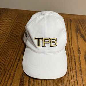 White The Private Bank Cap unisex